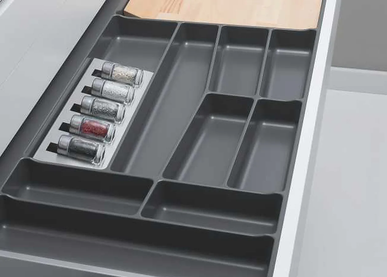 Cutlery tray with board Mirano cutlery tray in a kitchen drawer with compartments, a spice bottle row and a wooden board section